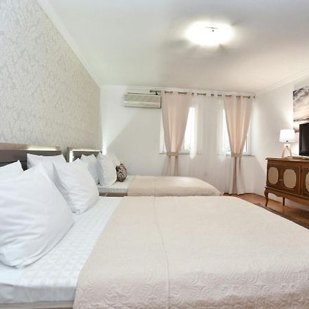 Ferienwohnung Palm Square 1 Old Town Apt Budva Exterior foto